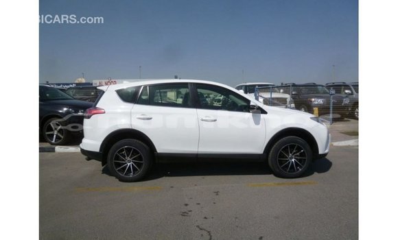 Buy Import Toyota 4Runner White Car in Import - Dubai in Bumthang Buy Import Toyota 4Runner White Car in Import - Dubai in Bumthang