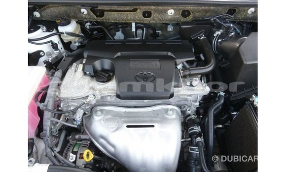 Buy Import Toyota 4Runner White Car in Import - Dubai in Bumthang Buy Import Toyota 4Runner White Car in Import - Dubai in Bumthang