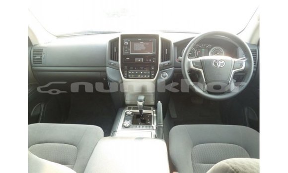 Buy Import Toyota Land Cruiser Black Car in Import - Dubai in Bumthang Buy Import Toyota Land Cruiser Black Car in Import - Dubai in Bumthang