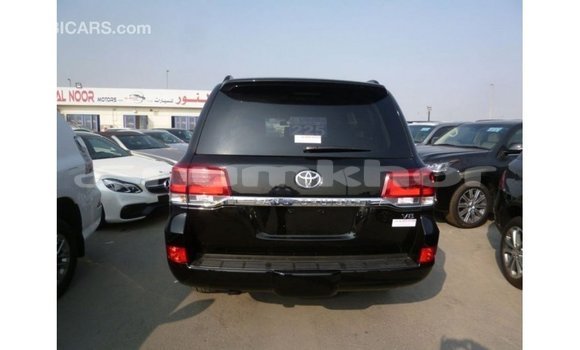 Buy Import Toyota Land Cruiser Black Car in Import - Dubai in Bumthang Buy Import Toyota Land Cruiser Black Car in Import - Dubai in Bumthang