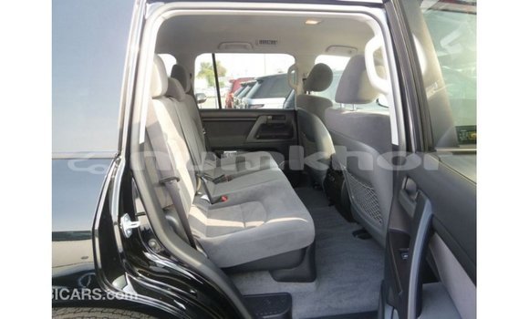 Buy Import Toyota Land Cruiser Black Car in Import - Dubai in Bumthang Buy Import Toyota Land Cruiser Black Car in Import - Dubai in Bumthang