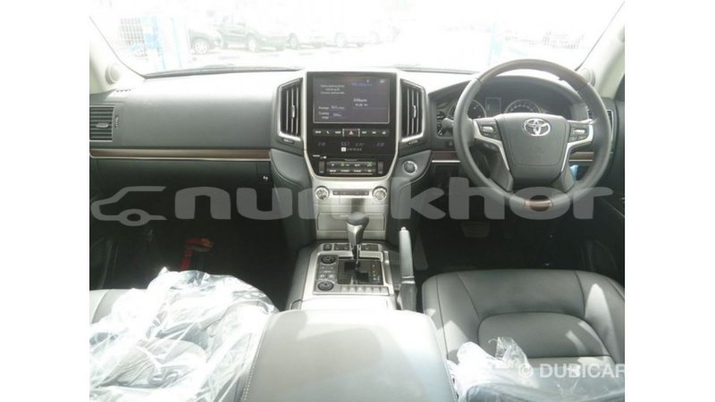Big with watermark toyota land cruiser bumthang import dubai 2806