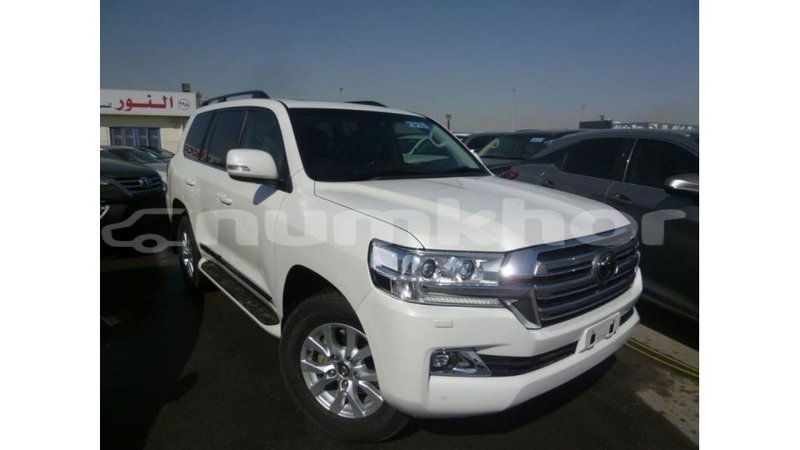 Big with watermark toyota land cruiser bumthang import dubai 2807