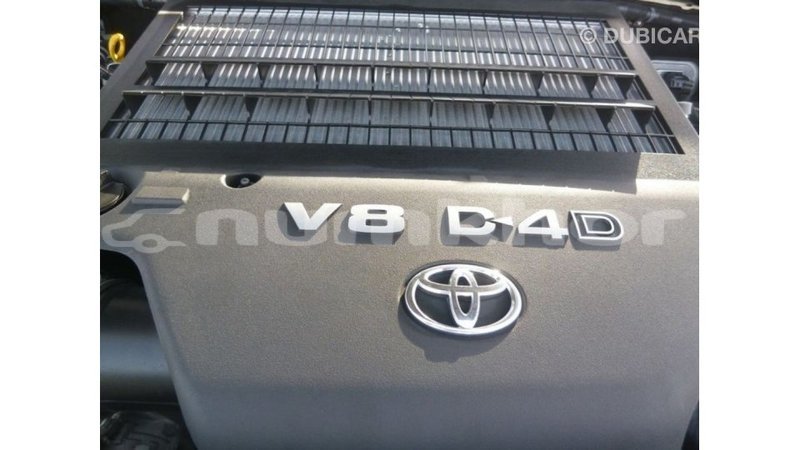 Big with watermark toyota land cruiser bumthang import dubai 2807