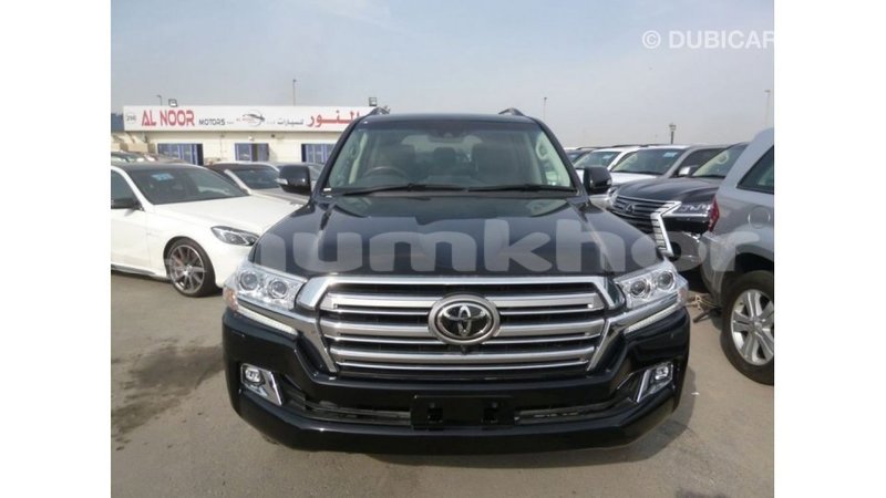 Big with watermark toyota land cruiser bumthang import dubai 2809