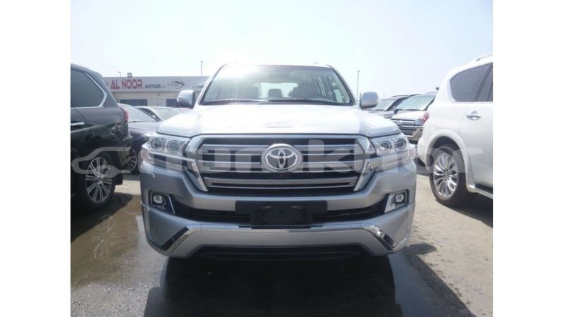 Big with watermark toyota land cruiser bumthang import dubai 2810