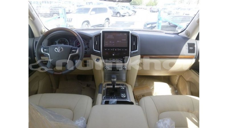 Big with watermark toyota land cruiser bumthang import dubai 2810