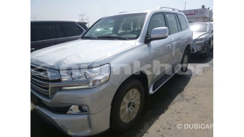 Big with watermark toyota land cruiser bumthang import dubai 2810