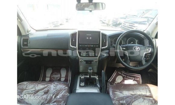 Buy Import Toyota Land Cruiser Black Car in Import - Dubai in Bumthang Buy Import Toyota Land Cruiser Black Car in Import - Dubai in Bumthang
