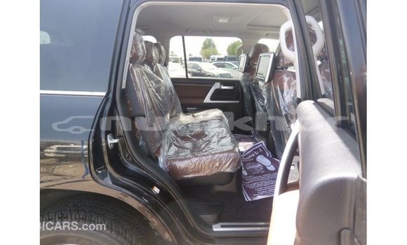 Buy Import Toyota Land Cruiser Black Car in Import - Dubai in Bumthang Buy Import Toyota Land Cruiser Black Car in Import - Dubai in Bumthang
