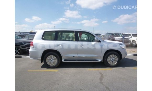 Buy Import Toyota Land Cruiser Other Car in Import - Dubai in Bumthang Buy Import Toyota Land Cruiser Other Car in Import - Dubai in Bumthang