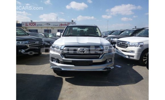 Buy Import Toyota Land Cruiser Other Car in Import - Dubai in Bumthang Buy Import Toyota Land Cruiser Other Car in Import - Dubai in Bumthang