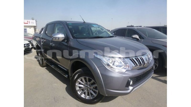 Big with watermark mitsubishi i bumthang import dubai 2816