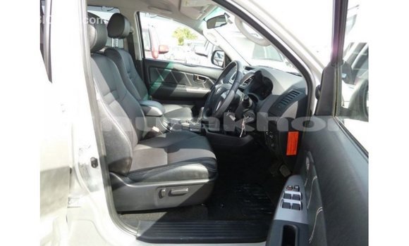 Buy Import Toyota Hilux Other Car in Import - Dubai in Bumthang Buy Import Toyota Hilux Other Car in Import - Dubai in Bumthang