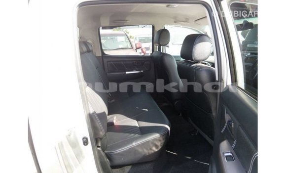 Buy Import Toyota Hilux Other Car in Import - Dubai in Bumthang Buy Import Toyota Hilux Other Car in Import - Dubai in Bumthang