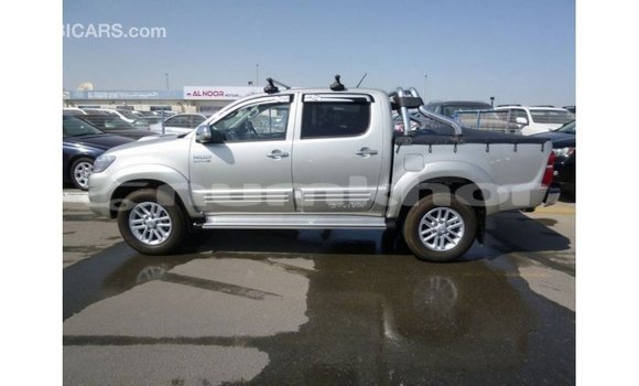 Buy Import Toyota Hilux Other Car in Import - Dubai in Bumthang Buy Import Toyota Hilux Other Car in Import - Dubai in Bumthang