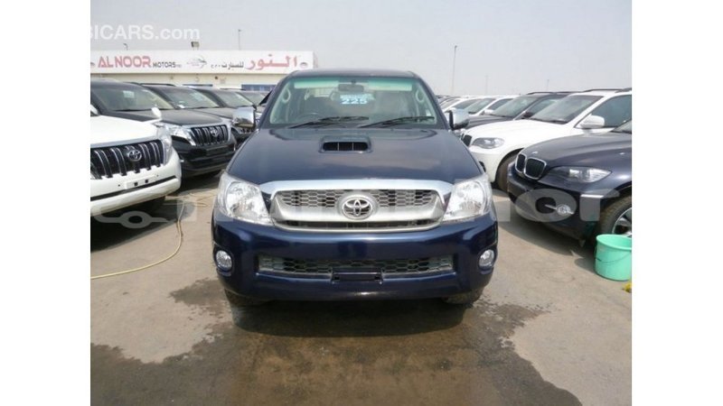 Big with watermark toyota hilux bumthang import dubai 2818