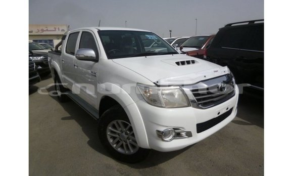 Buy Import Toyota Hilux White Car in Import - Dubai in Bumthang Buy Import Toyota Hilux White Car in Import - Dubai in Bumthang