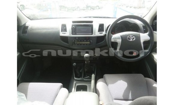 Buy Import Toyota Hilux White Car in Import - Dubai in Bumthang Buy Import Toyota Hilux White Car in Import - Dubai in Bumthang