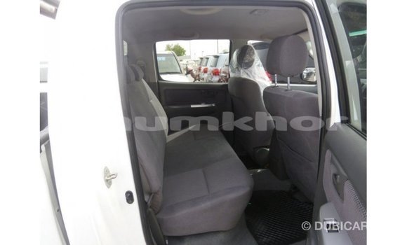 Buy Import Toyota Hilux White Car in Import - Dubai in Bumthang Buy Import Toyota Hilux White Car in Import - Dubai in Bumthang
