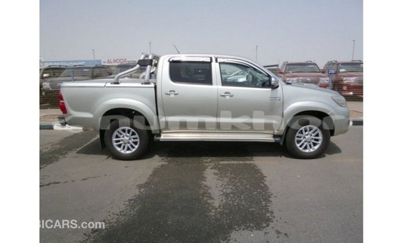 Buy Import Toyota Hilux Other Car in Import - Dubai in Bumthang Buy Import Toyota Hilux Other Car in Import - Dubai in Bumthang