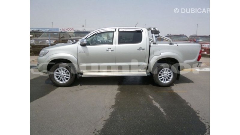 Big with watermark toyota hilux bumthang import dubai 2823