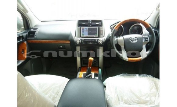 Buy Import Toyota Prado White Car in Import - Dubai in Bumthang Buy Import Toyota Prado White Car in Import - Dubai in Bumthang