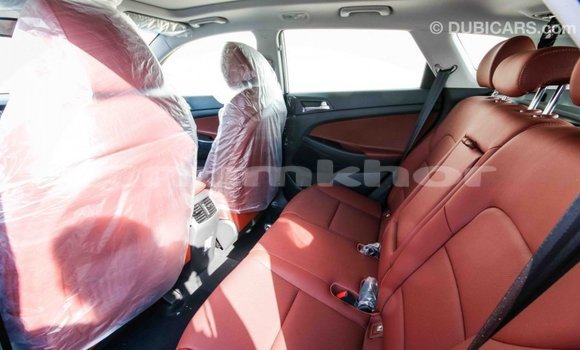 Buy Import Hyundai Tucson White Car in Import - Dubai in Bumthang Buy Import Hyundai Tucson White Car in Import - Dubai in Bumthang