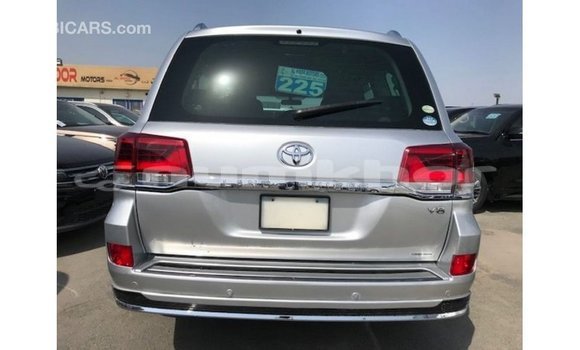 Buy Import Toyota Land Cruiser Other Car in Import - Dubai in Bumthang Buy Import Toyota Land Cruiser Other Car in Import - Dubai in Bumthang