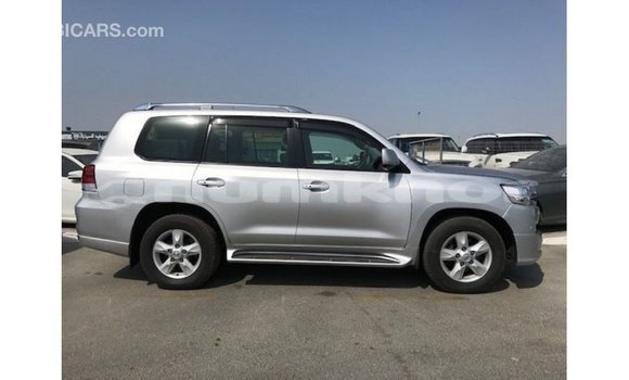 Buy Import Toyota Land Cruiser Other Car in Import - Dubai in Bumthang Buy Import Toyota Land Cruiser Other Car in Import - Dubai in Bumthang
