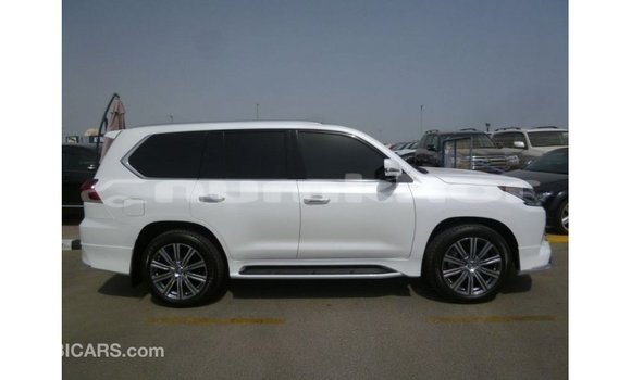 Buy Import Lexus LX White Car in Import - Dubai in Bumthang Buy Import Lexus LX White Car in Import - Dubai in Bumthang