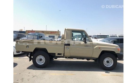 Buy Import Toyota Land Cruiser Beige Car in Import - Dubai in Bumthang Buy Import Toyota Land Cruiser Beige Car in Import - Dubai in Bumthang