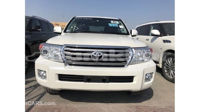 Big with watermark toyota land cruiser bumthang import dubai 2858