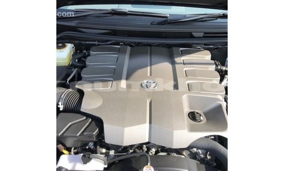 Buy Import Toyota Land Cruiser Black Car in Import - Dubai in Bumthang Buy Import Toyota Land Cruiser Black Car in Import - Dubai in Bumthang