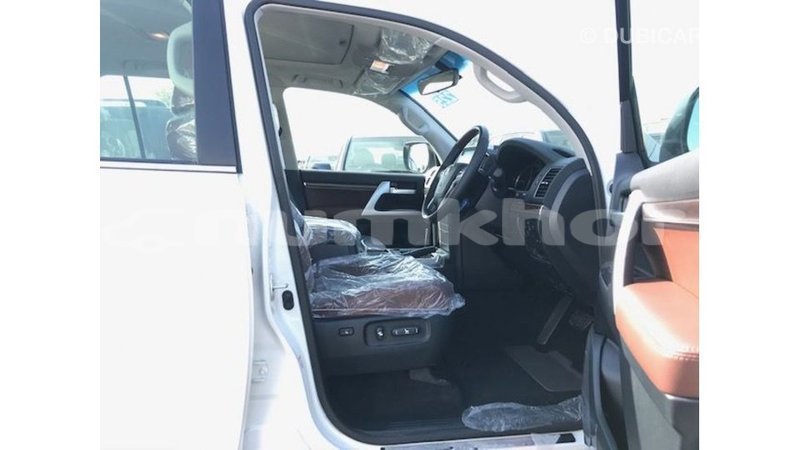 Big with watermark toyota land cruiser bumthang import dubai 2867