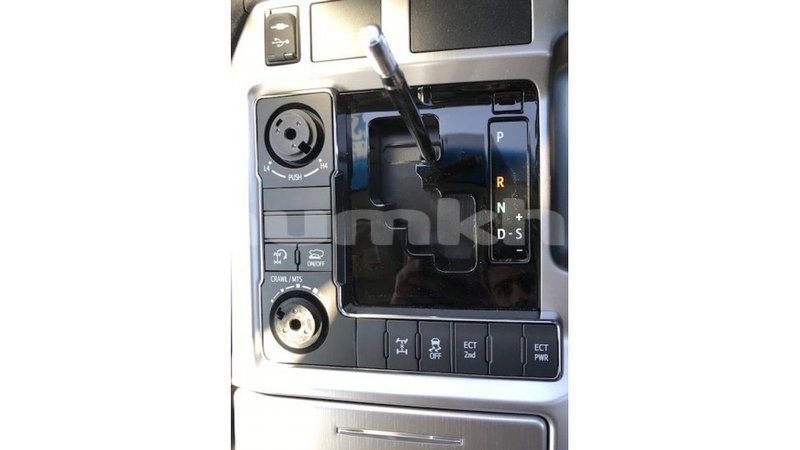 Big with watermark toyota land cruiser bumthang import dubai 2867