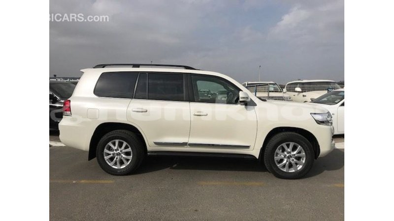 Big with watermark toyota land cruiser bumthang import dubai 2868