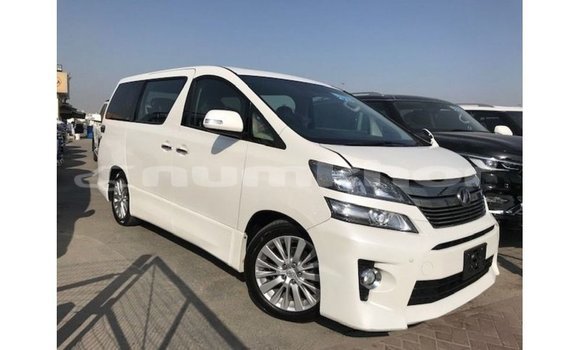 Buy Import Toyota Vellfire White Car in Import - Dubai in Bumthang Buy Import Toyota Vellfire White Car in Import - Dubai in Bumthang