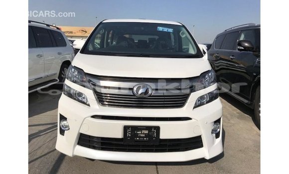 Buy Import Toyota Vellfire White Car in Import - Dubai in Bumthang Buy Import Toyota Vellfire White Car in Import - Dubai in Bumthang