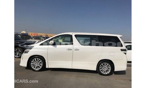 Buy Import Toyota Vellfire White Car in Import - Dubai in Bumthang Buy Import Toyota Vellfire White Car in Import - Dubai in Bumthang
