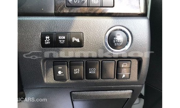 Buy Import Toyota Vellfire White Car in Import - Dubai in Bumthang Buy Import Toyota Vellfire White Car in Import - Dubai in Bumthang