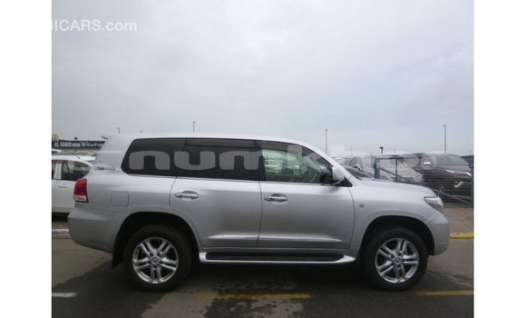 Buy Import Toyota Land Cruiser Other Car in Import - Dubai in Bumthang Buy Import Toyota Land Cruiser Other Car in Import - Dubai in Bumthang
