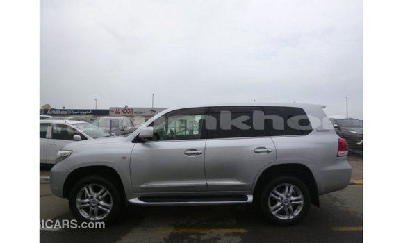 Buy Import Toyota Land Cruiser Other Car in Import - Dubai in Bumthang Buy Import Toyota Land Cruiser Other Car in Import - Dubai in Bumthang