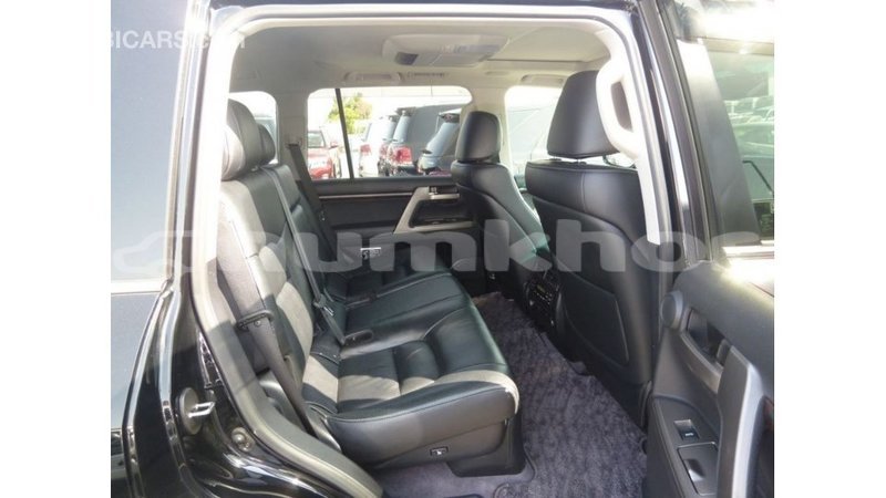 Big with watermark toyota land cruiser bumthang import dubai 2879