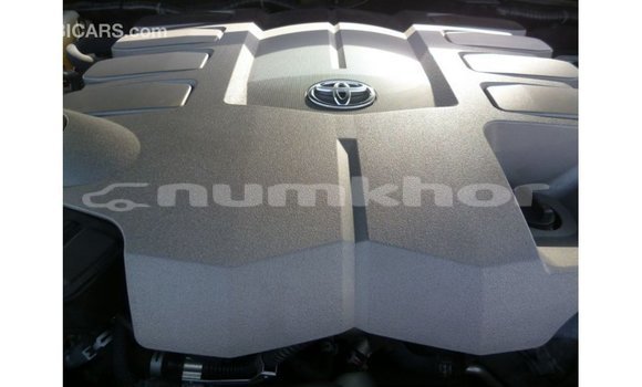 Buy Import Toyota Land Cruiser Black Car in Import - Dubai in Bumthang Buy Import Toyota Land Cruiser Black Car in Import - Dubai in Bumthang