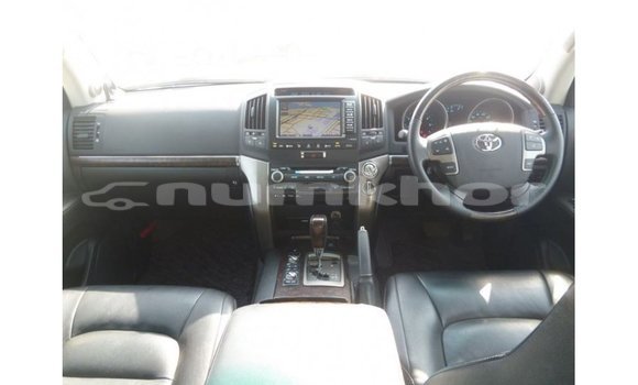 Buy Import Toyota Land Cruiser Black Car in Import - Dubai in Bumthang Buy Import Toyota Land Cruiser Black Car in Import - Dubai in Bumthang