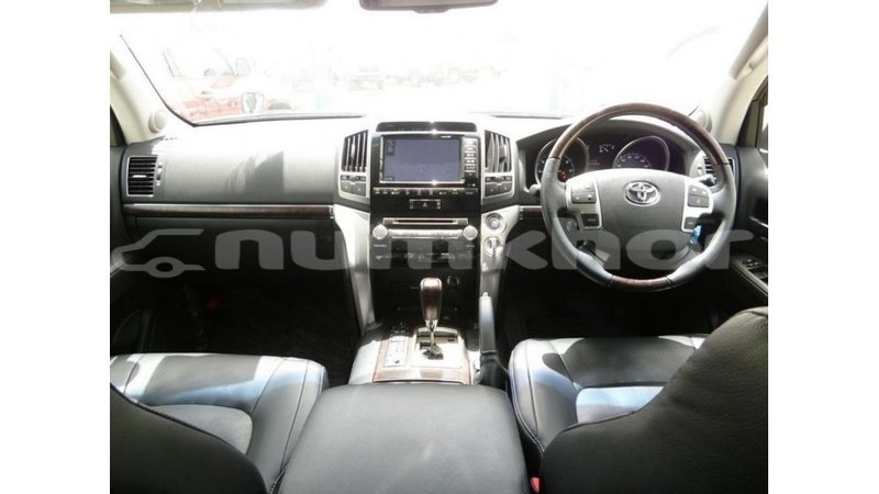 Big with watermark toyota land cruiser bumthang import dubai 2882