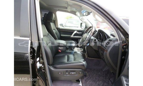Buy Import Toyota Land Cruiser Black Car in Import - Dubai in Bumthang Buy Import Toyota Land Cruiser Black Car in Import - Dubai in Bumthang