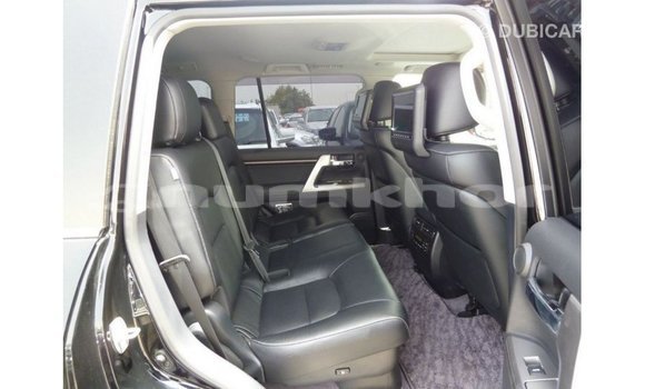 Buy Import Toyota Land Cruiser Black Car in Import - Dubai in Bumthang Buy Import Toyota Land Cruiser Black Car in Import - Dubai in Bumthang
