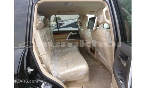 Buy Import Toyota Land Cruiser Black Car in Import - Dubai in Bumthang Buy Import Toyota Land Cruiser Black Car in Import - Dubai in Bumthang
